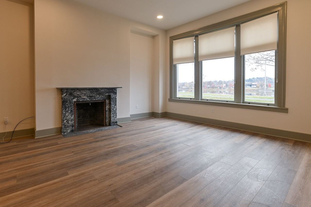 Bishops Court - 321 N Front St - Photo 5 of 50