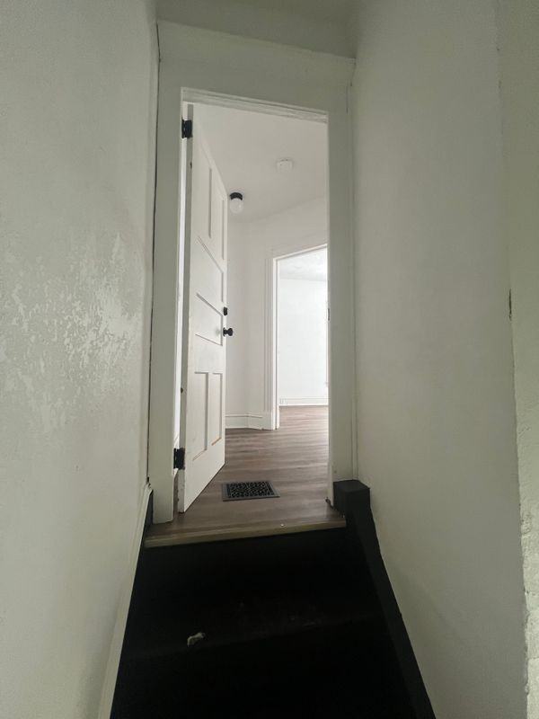 21 Benedict Ave - Photo 3 of 14