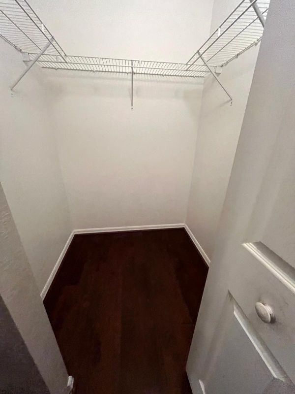 958 Sw Jaslo Ave - Photo 3 of 30