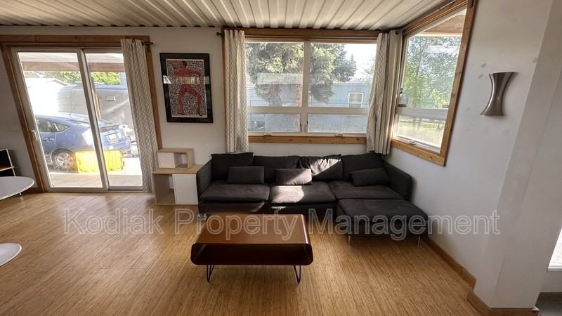 1511 Sw - Photo 6 of 14