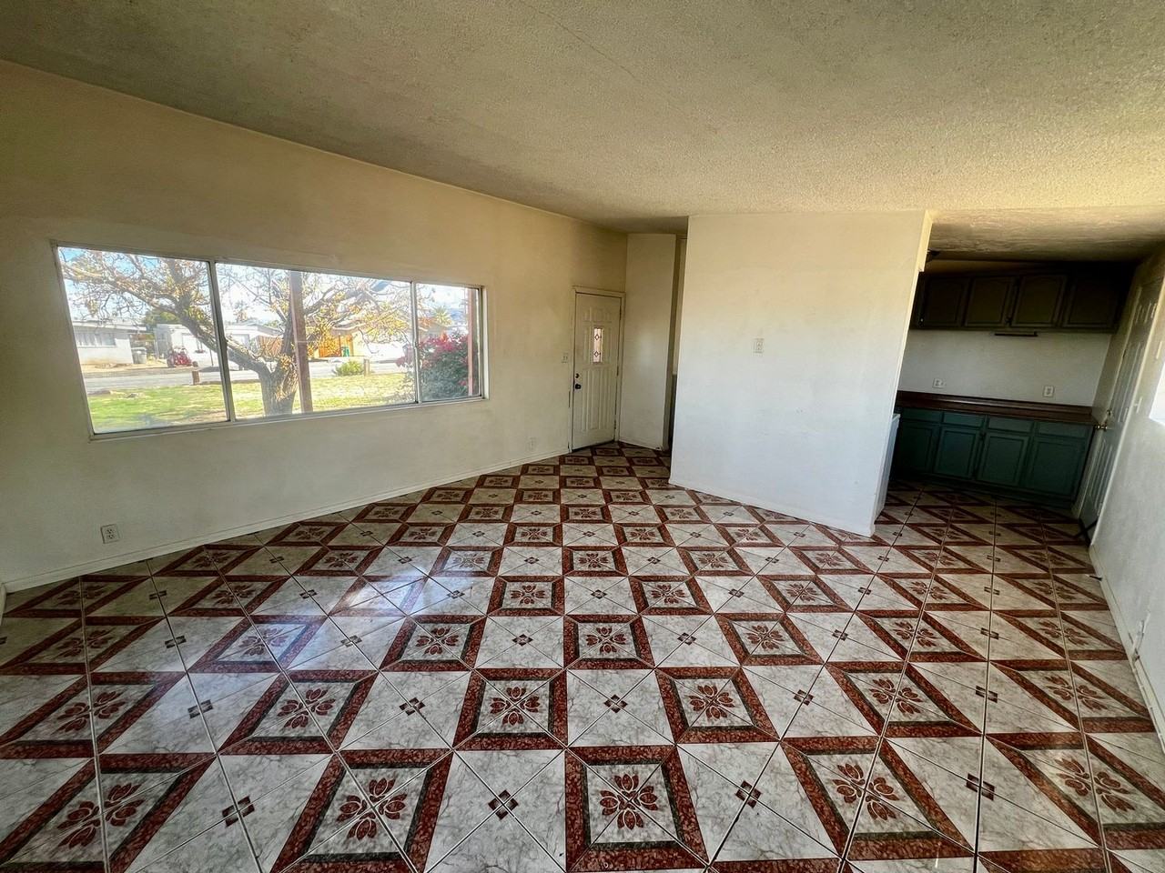 5416 Abronia Ave - Photo 6 of 18