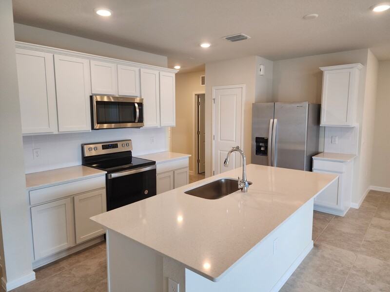 1634 Delightful Dr - Photo 3 of 28