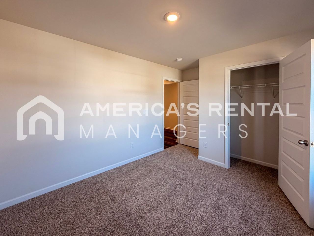 114 Wellspring Rd - Photo 7 of 28