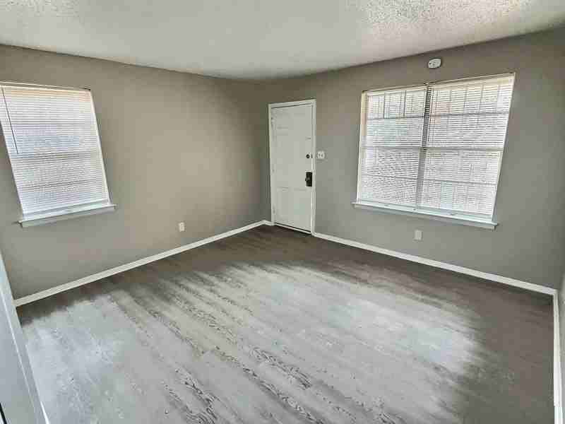 915 Pope St - Photo 3 of 18