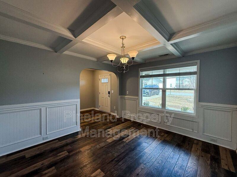 164 Ladden Ln - Photo 2 of 22