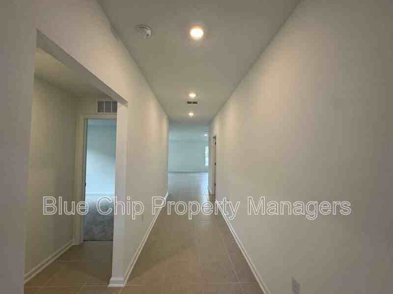 2279 Green Valley St - Photo 2 of 19