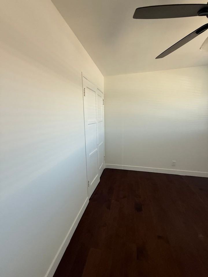 945 Carson St - Photo 6 of 10