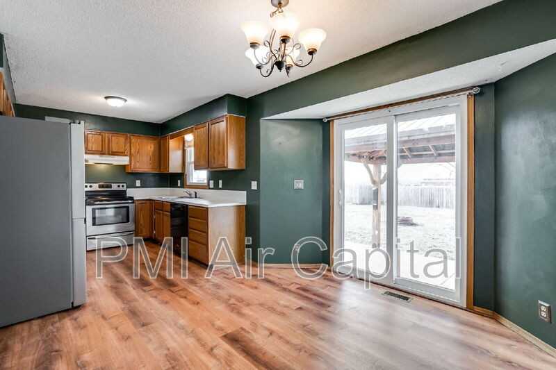 4043 S Boyd St - Photo 5 of 12