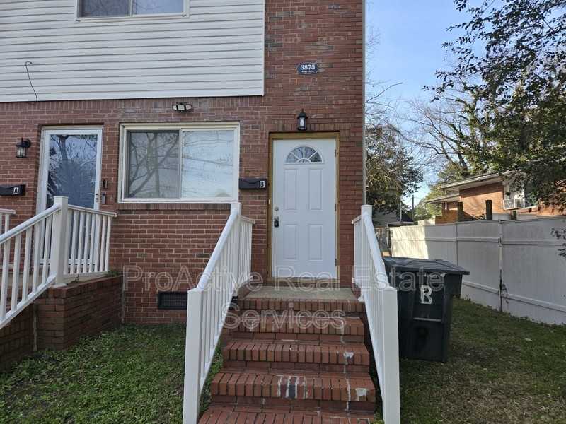 3875 Wake Cir - Photo 4 of 21