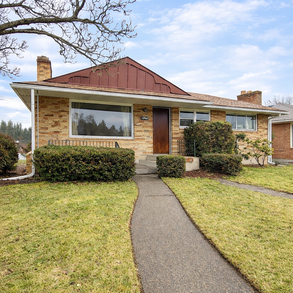 2903 W Princeton Ave