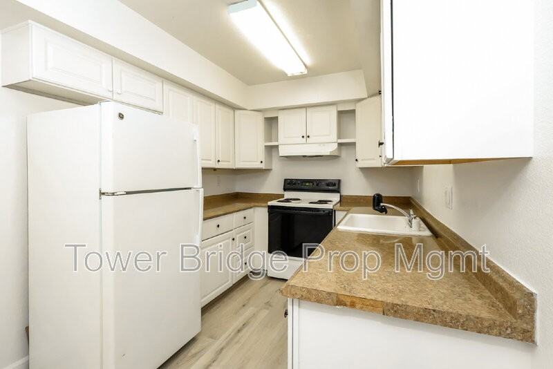 100 Del Verde Cir #7 - Photo 6 of 17