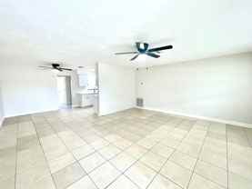 102 S Jefferson St - Photo 1 of 1