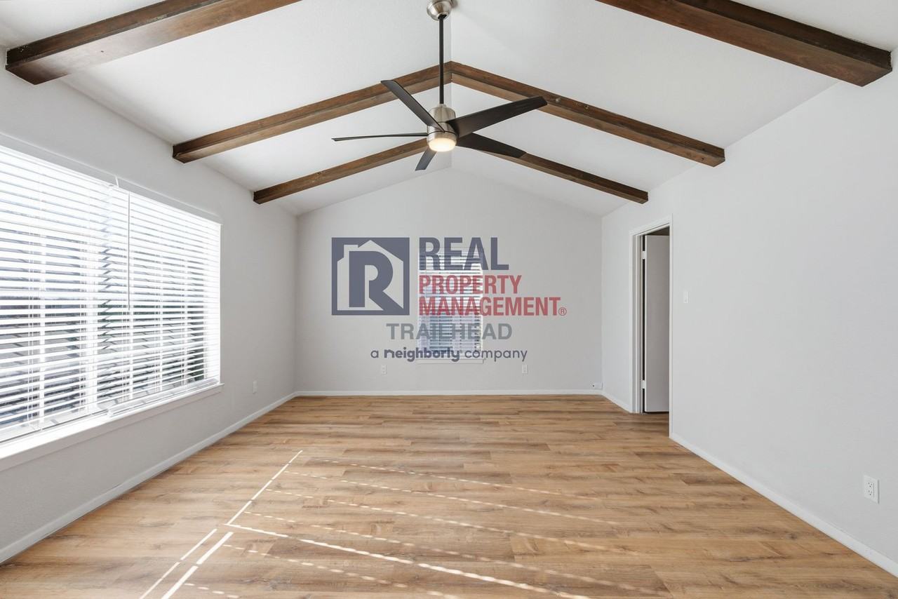 3562 W 4th St #W - Photo 5 of 24