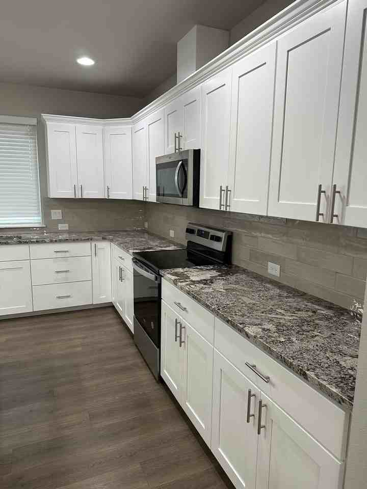 16302 9th Ave E - Photo 5 of 27