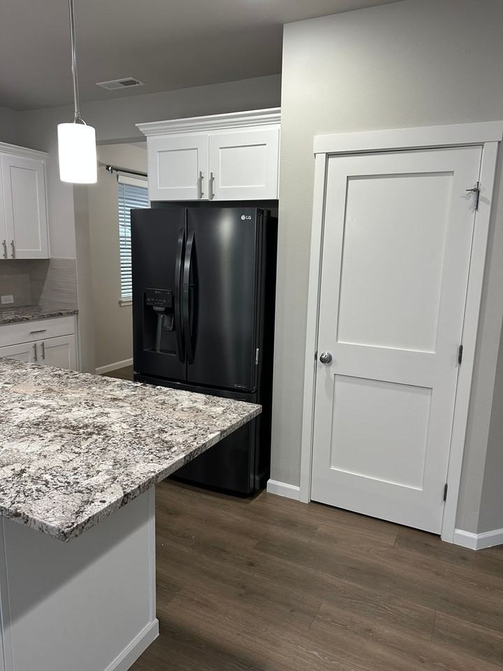 16302 9th Ave E - Photo 7 of 27