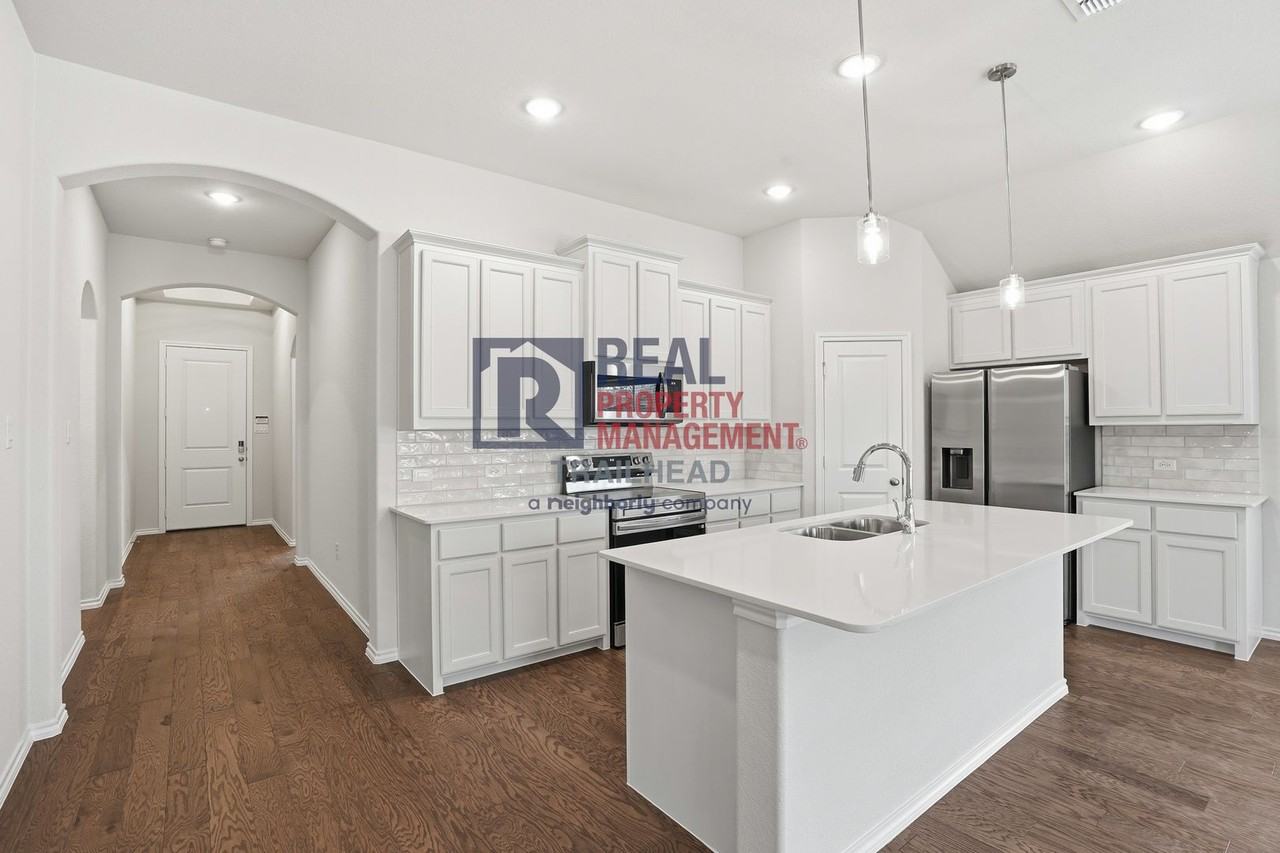 1144 Avery Rd - Photo 7 of 29