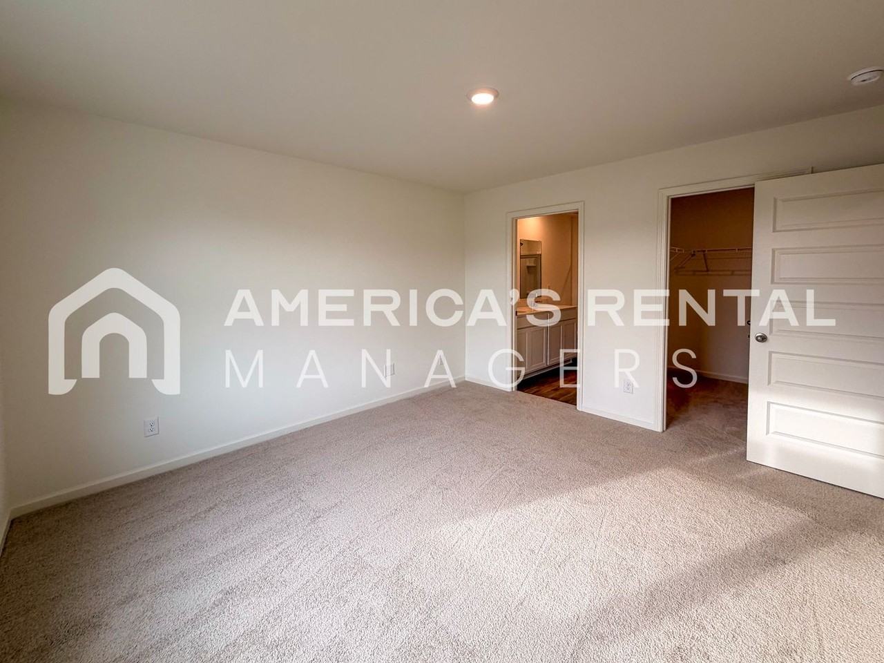 2620 2620 Sky Dr - Photo 7 of 34