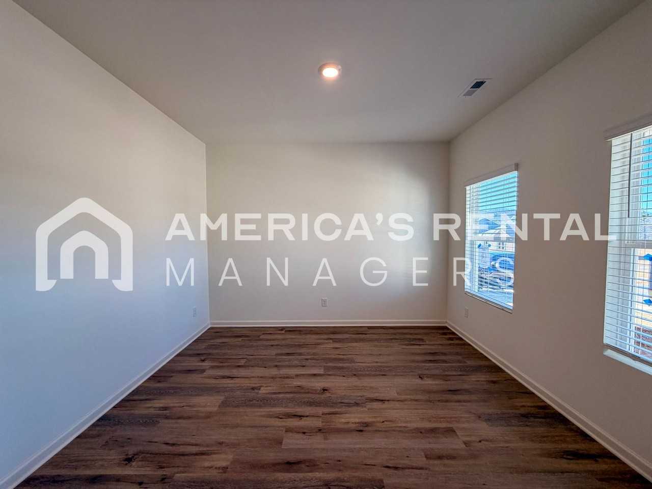 335 Archers Brook Dr - Photo 7 of 50