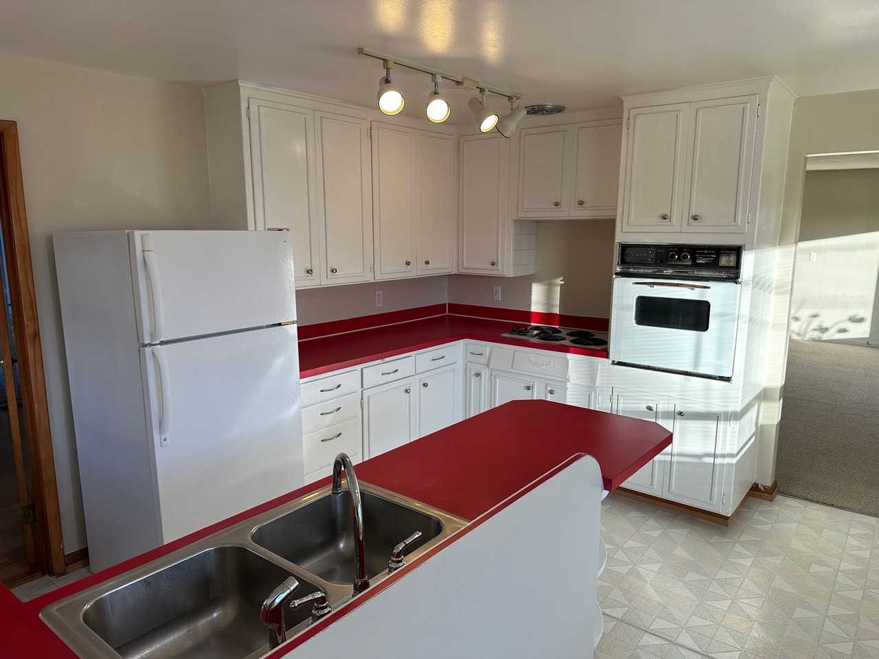 5013 N 19th St - Photo 7 of 21