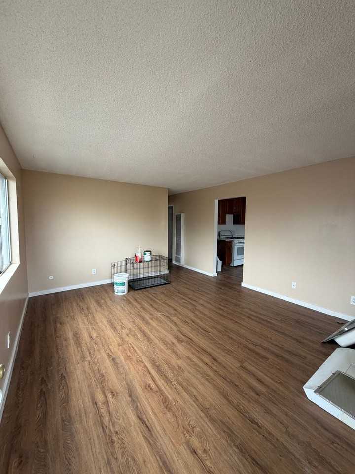 3068 E Gage Ave - Photo 2 of 11