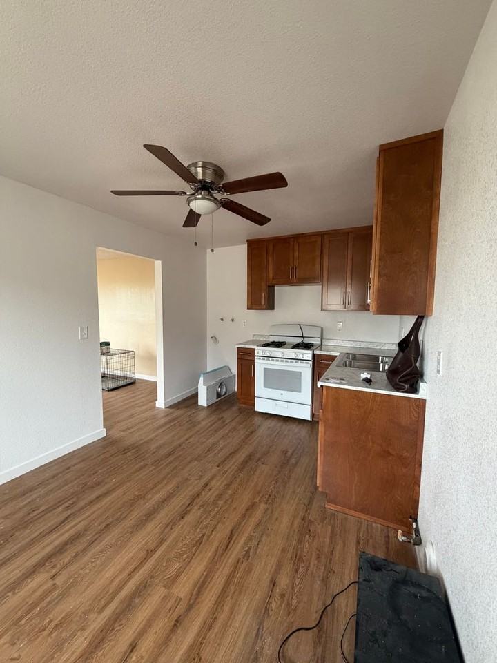 3068 E Gage Ave - Photo 3 of 11