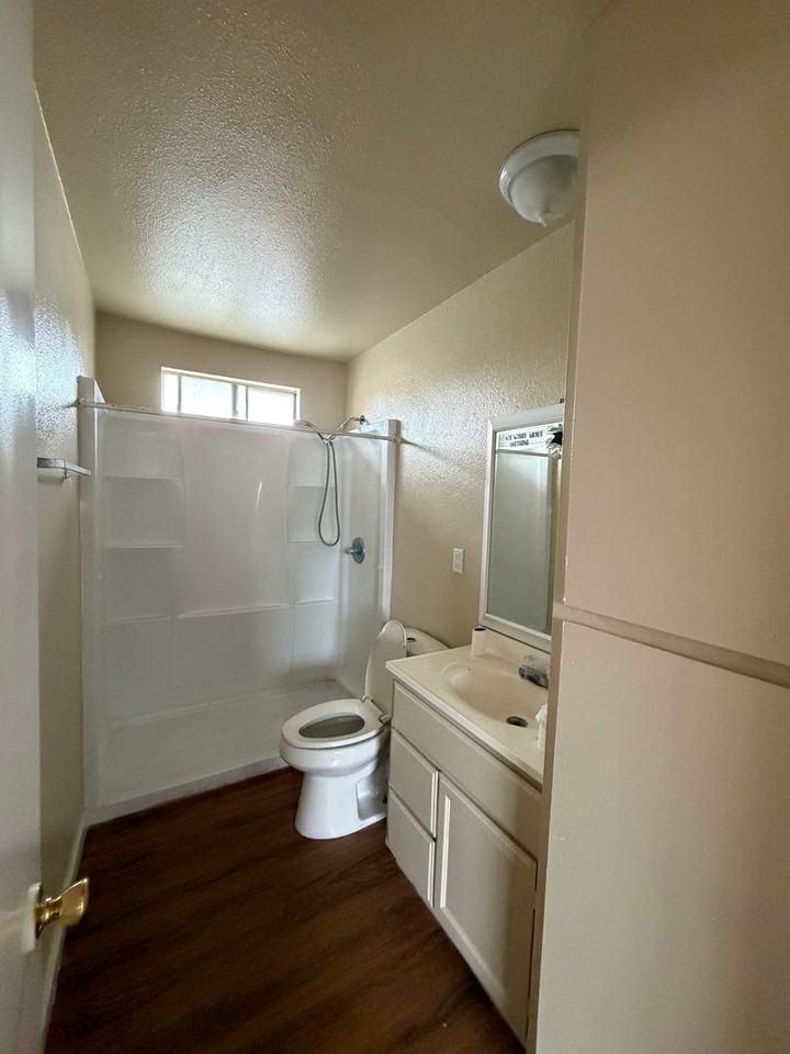 3068 E Gage Ave - Photo 7 of 11