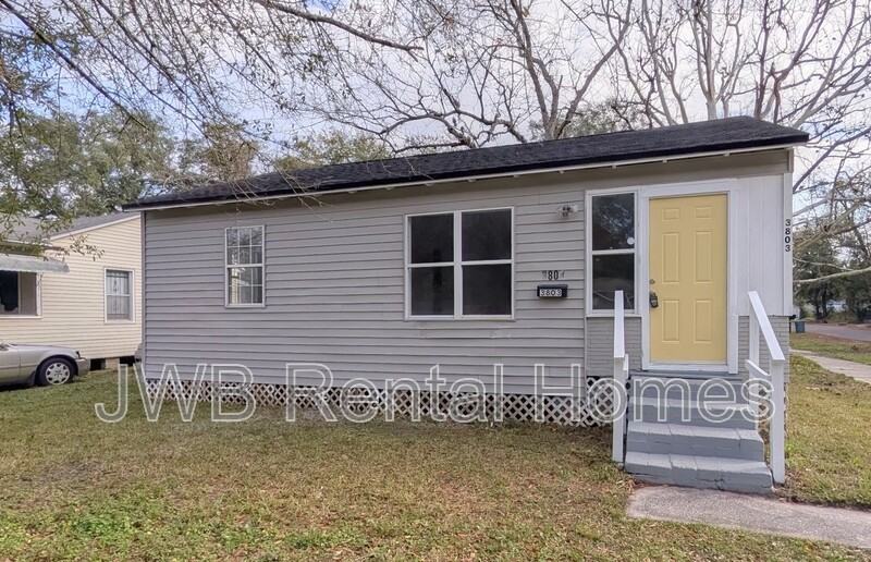 3803 N Davis St - Photo 2 of 15