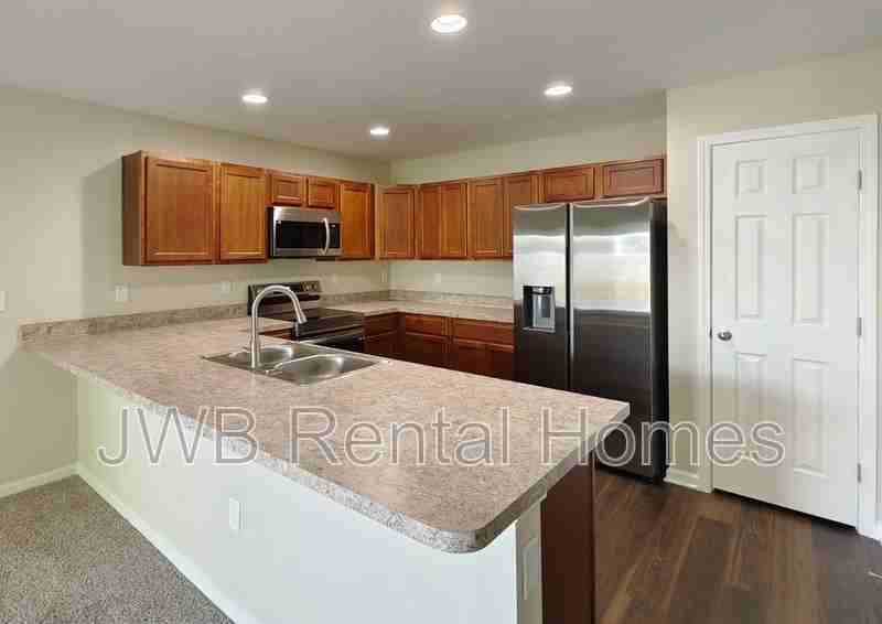 4458 Twin Hills Way - Photo 3 of 8