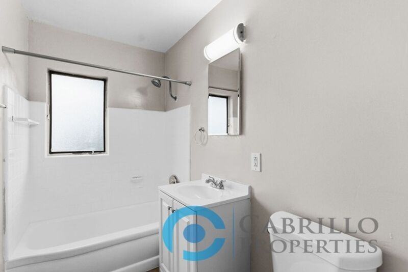 2401 C St #A - Photo 4 of 19