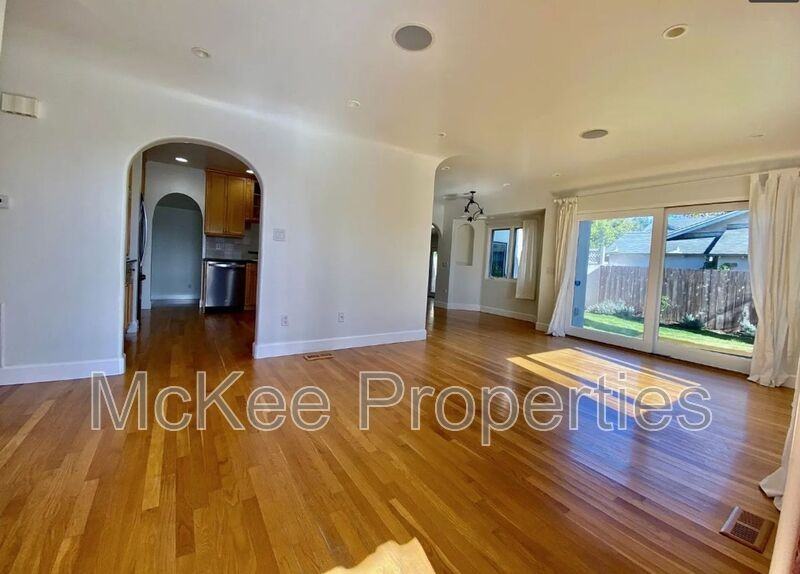 517 5th St - Photo 3 of 16