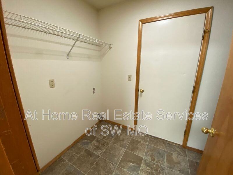 4129 W Madison St - Photo 4 of 16