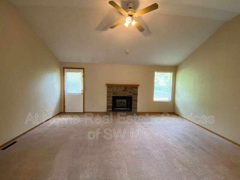 4129 W Madison St - Photo 5 of 16