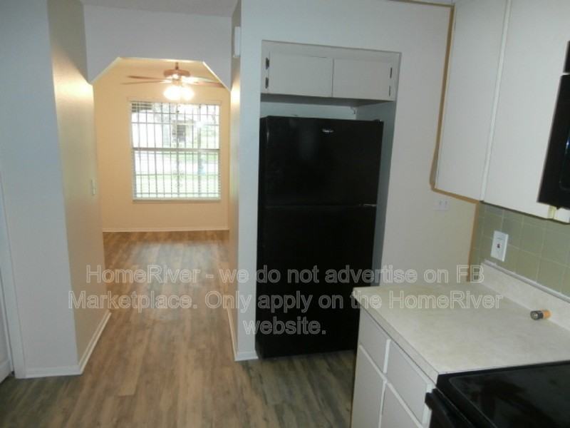 4720 Montauk St - Photo 2 of 9