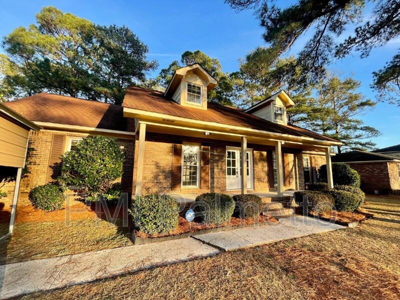 2816 Wales Rd - Photo 2 of 38