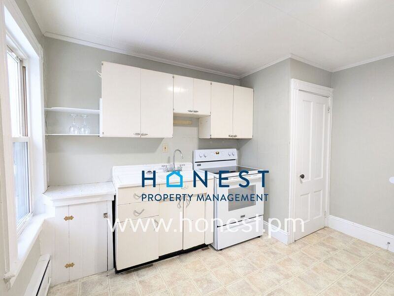 34 Gage St #1 - Photo 5 of 19