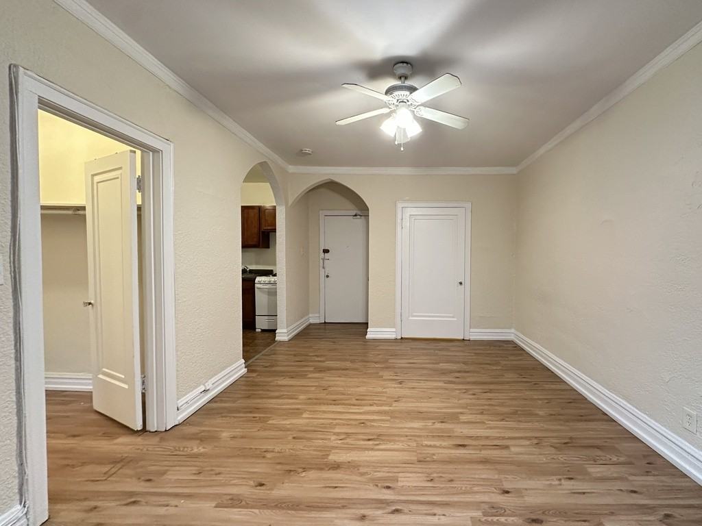 4829 N Damen Ave #403 - Photo 7 of 21