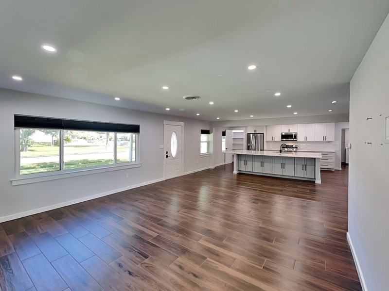 2852 Scarlet Rd - Photo 4 of 23