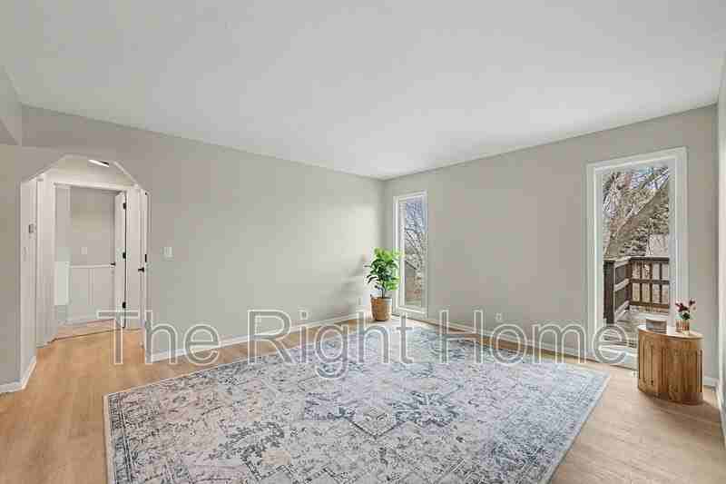 8617 S 143rd Ave - Photo 7 of 27