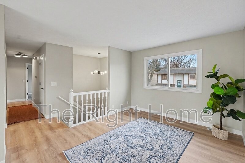 13968 Meadow Ridge Rd - Photo 6 of 24