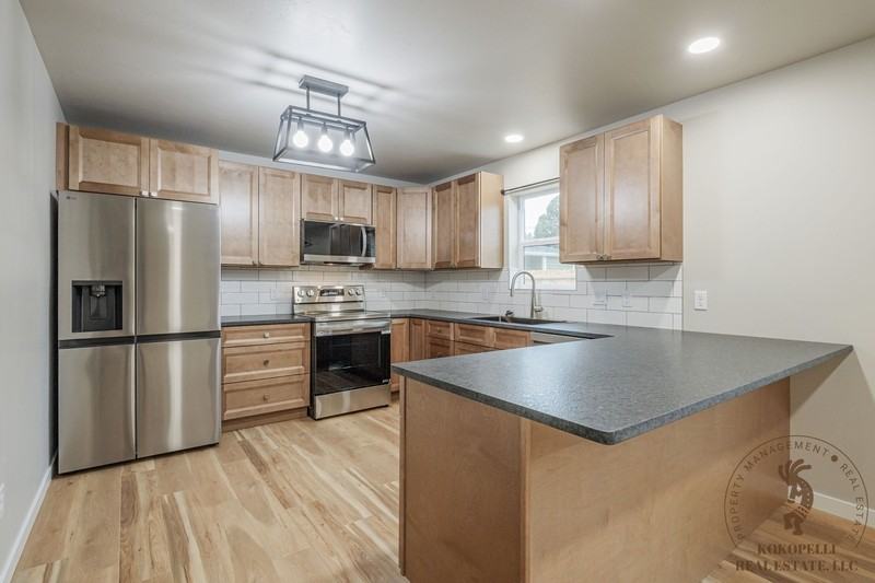 1641 N 19th St - Photo 2 of 11