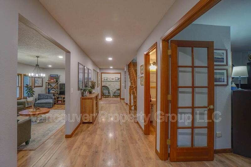 745 S 21st Pl - Photo 4 of 50