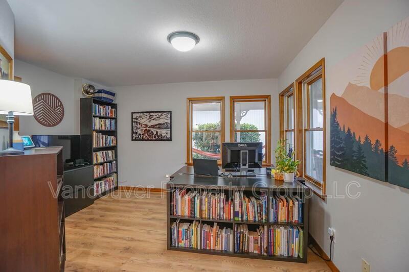 745 S 21st Pl - Photo 6 of 50