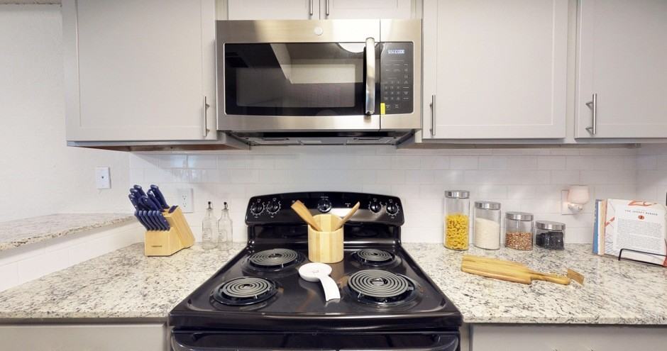 The Elise Apartments - Photo 2 of 34