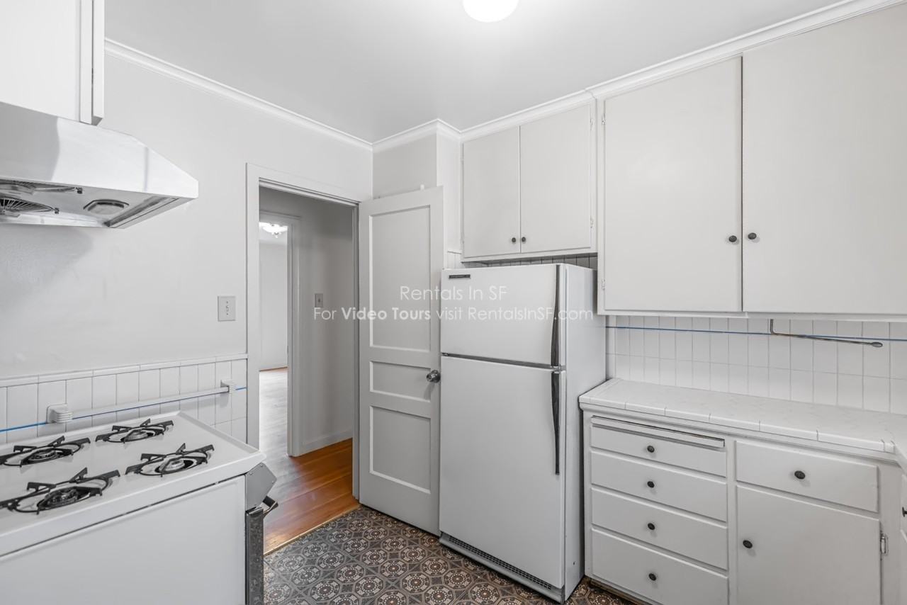 126 Eucalyptus Dr - Photo 6 of 16