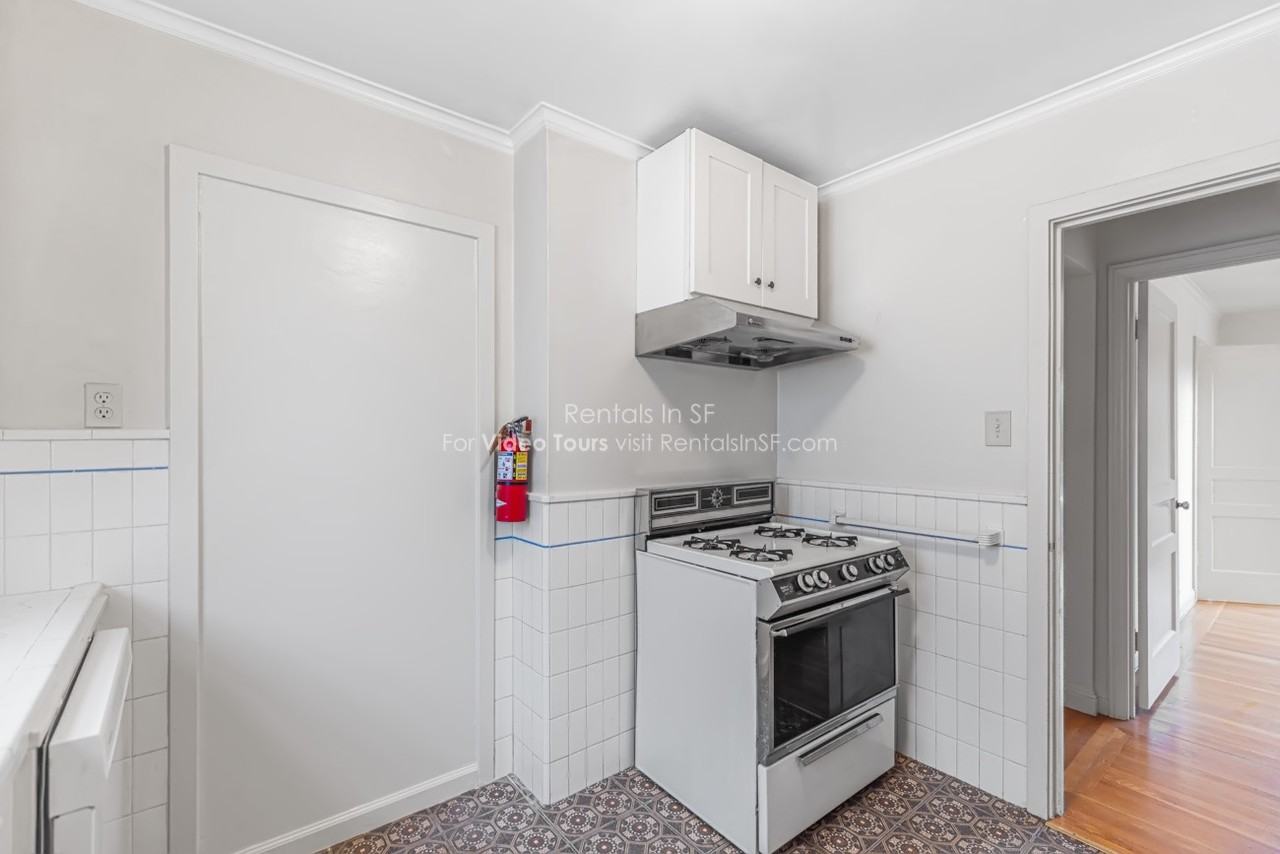 126 Eucalyptus Dr - Photo 7 of 16