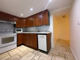 632 Burnhamthorpe Rd W - Photo 1 of 1