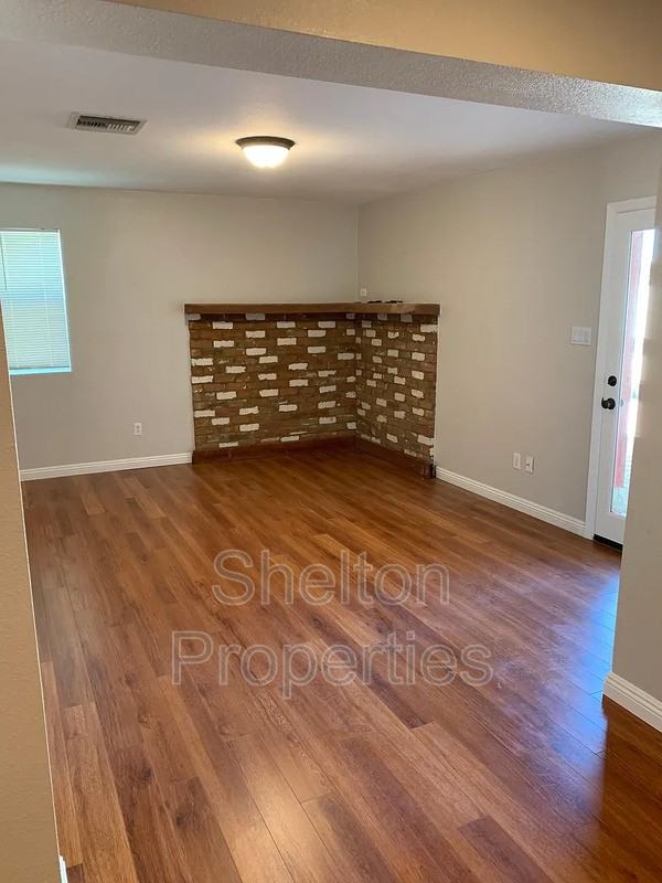 523 E Malibu Dr - Photo 6 of 14