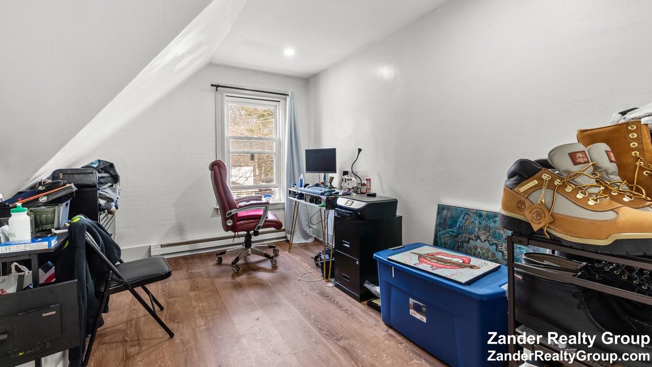 68 Crescent St #6 - Photo 6 of 8