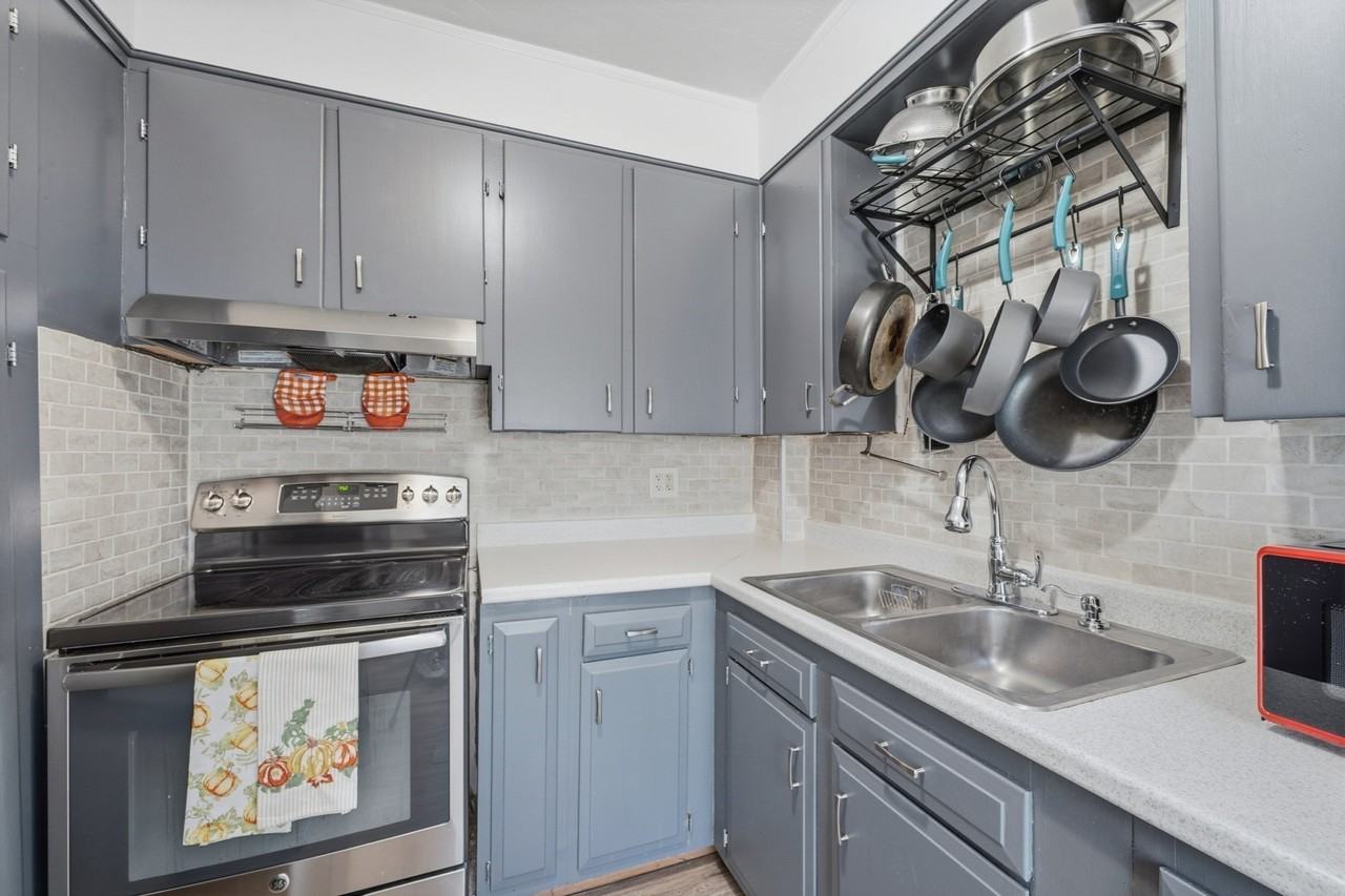 Jenkins St - Photo 4 of 25