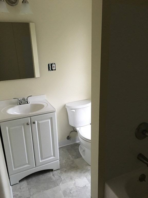 110 Crescent Ave #1 - Photo 4 of 7